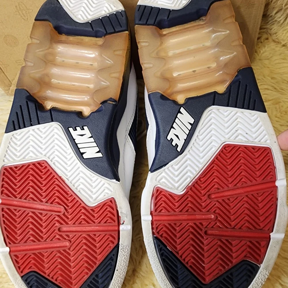 Nike White and Blue Sneakers